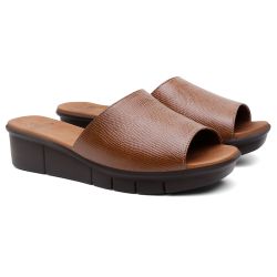 صندل طبي بني مريح وعملي